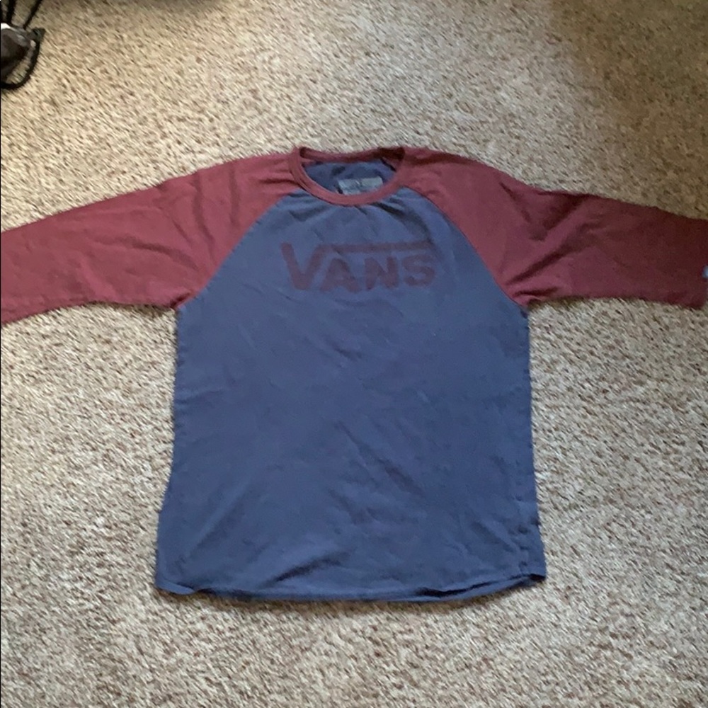 quarter sleeve vans tee